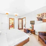 Parkview 52m2 Apartment Pilsen